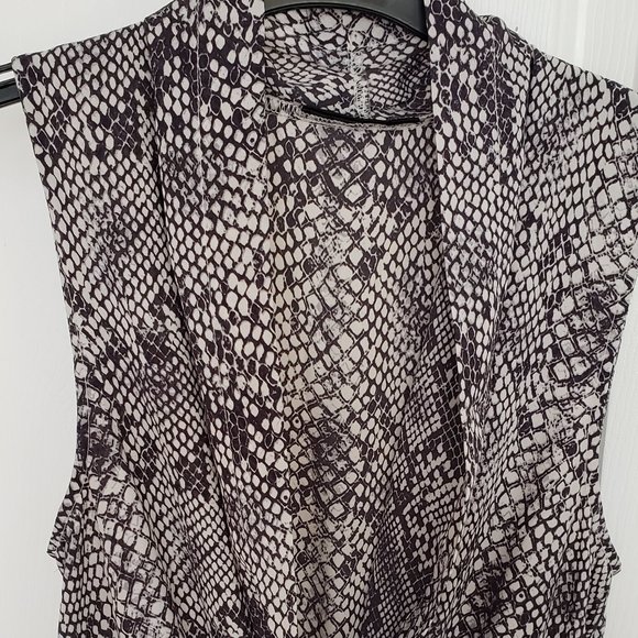 Tokito python print romper (size 8 AUS, size S US) - Picture 2 of 15